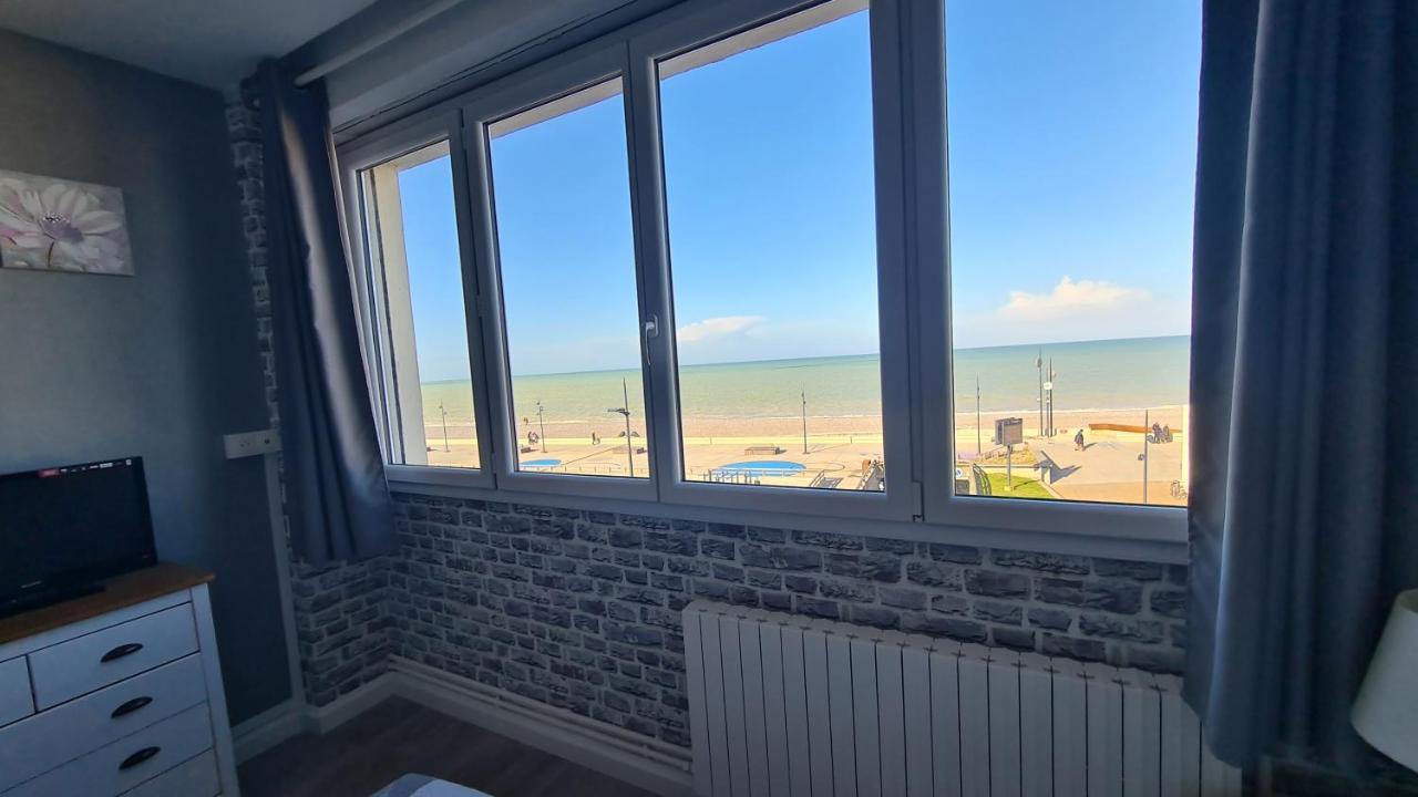 residence du bord de mer appartements face a la mer Le Tréport Eksteriør bilde