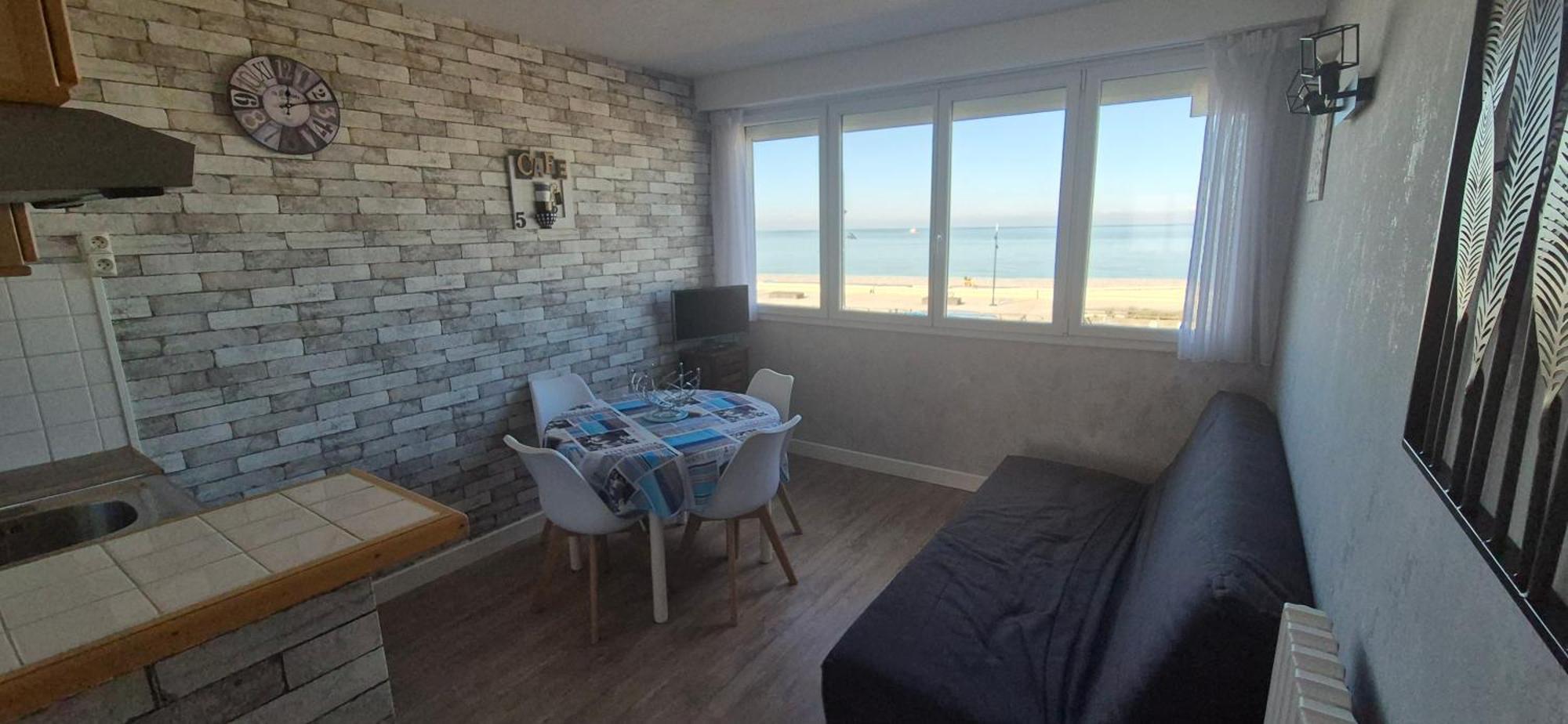 residence du bord de mer appartements face a la mer Le Tréport Eksteriør bilde